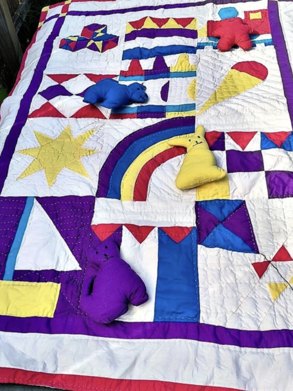 Vintage 90s Arch Quilts Interactive Pocket Nursery Quilt